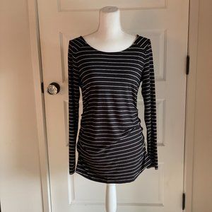 A Pea In The Pod - M - Long Sleeve - Black and White - VGUC